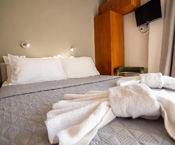 Отель Galaxy 2*